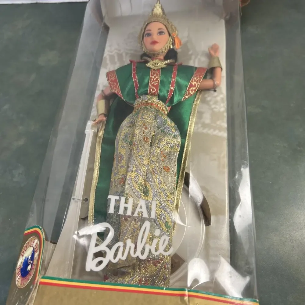 Thai Barbie Dolls of the World 1997 Mattel 18561 New In Damaged Box READ